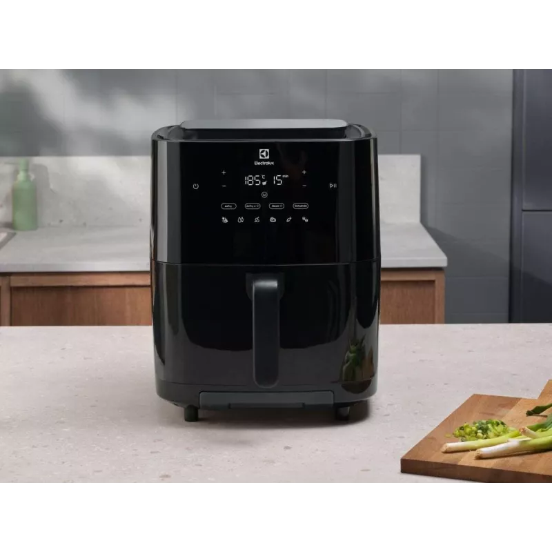 Electrolux EAF7SB ühekorviga 6,9 L eraldiseisev 1700 W kuumaõhufritüür must