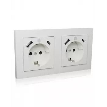 ICY BOX IB-MPS4200W-PD pistikupesa Tüüp F + USB A + USB C Valge