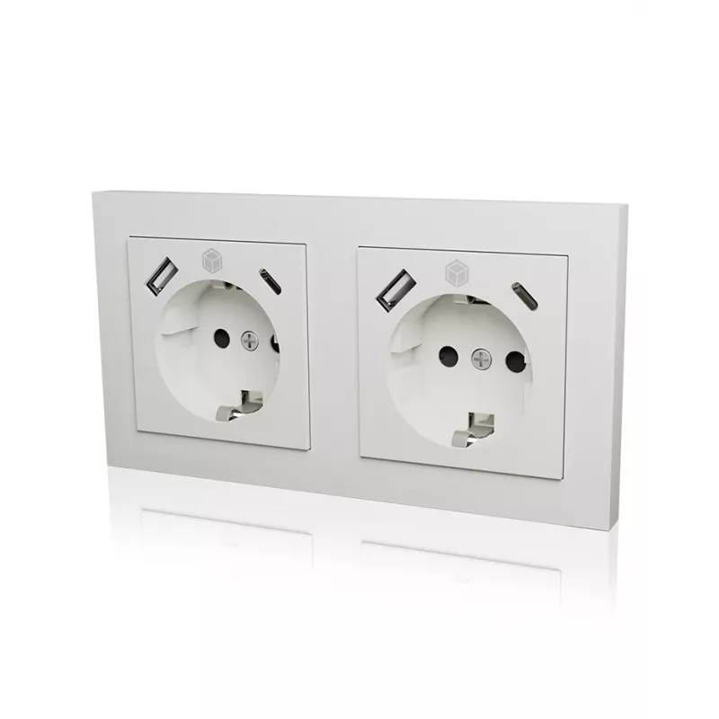 ICY BOX IB-MPS4200W-PD pistikupesa Tüüp F + USB A + USB C Valge