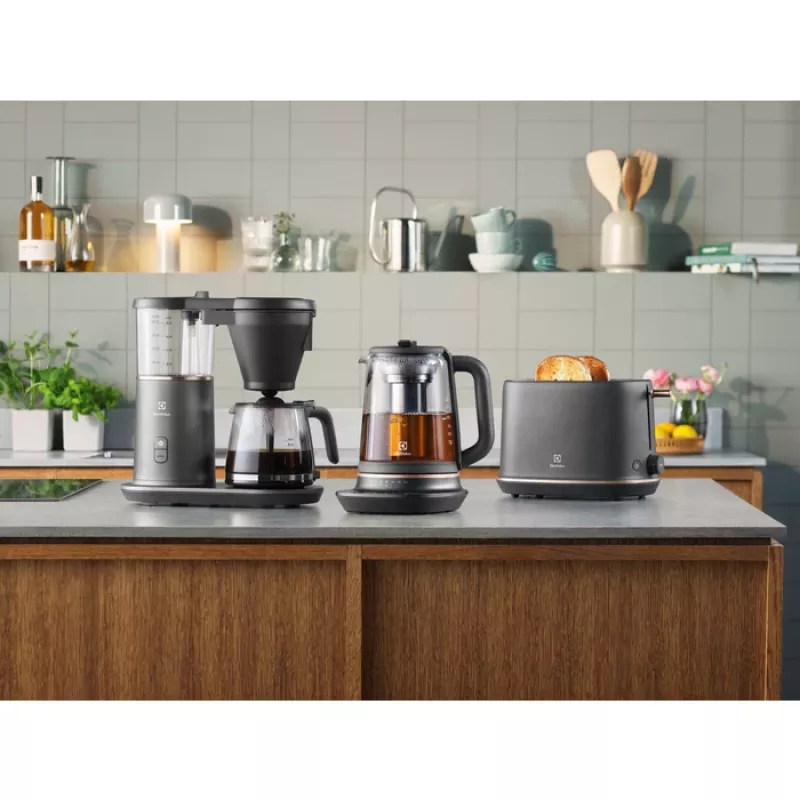 Röster Electrolux E7T1-6BP 2 viilu 980 W Must
