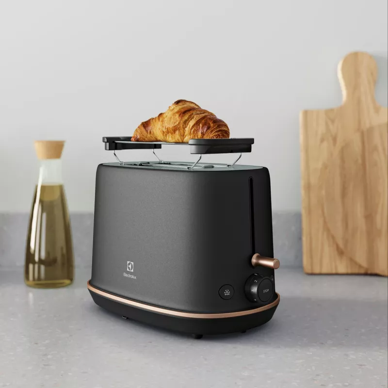 Röster Electrolux E7T1-6BP 2 viilu 980 W Must