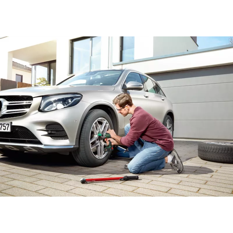 Bosch UniversalImpactDrive 18V-350 (bare tool + kuuskantadapter + 3 mutrit 17, 19, 21 mm)