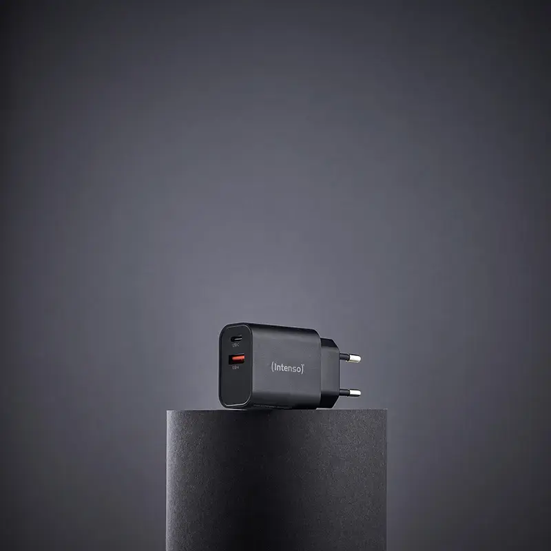 Toiteadapter Intenso W30AC 30W USB-A USB-C Must