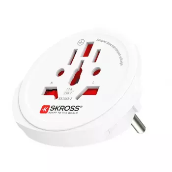 Reisiadapteri pistik SKROSS World to Europe — universaalne sisend Euroopa pistikupessa, valge, 64×58×47 mm