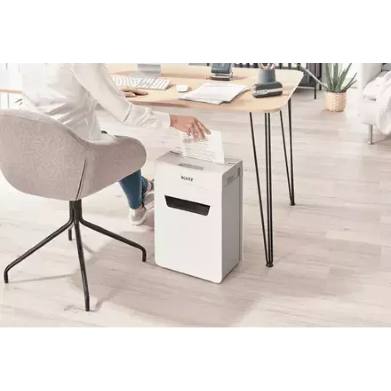 Paberipurustaja LEITZ IQ Protect Premium 6M P5 — Mikrolõikus, 18 L, puutetundlik juhtimine, 351×204×355 mm