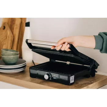 Kontaktgrill AENO EG2 — 2000 W, ristkülikukujuline, roostevaba teras/must, 345×327 mm