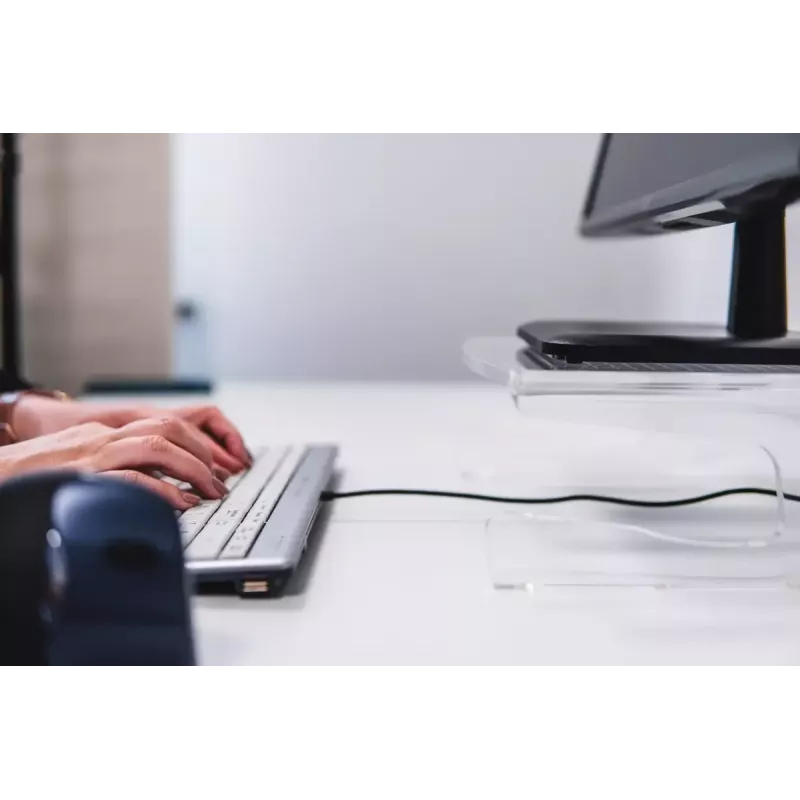 Monitorialus BakkerElkhuizen Q-riser 100