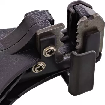InLine päikesekaabli eemaldaja 94101 — 2,5/4,0/6,0 mm² jaoks, 75×180×35 mm, must/punane