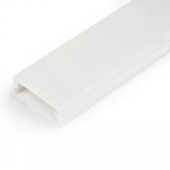 StarTech.com Solid kaabel Management Raceway with Adhesive Tape & Cover, 1-1/4 inch(32mm)W x 3/8 inch(11mm)H - 3ft(1m) length, PVC võrk/Power Cord Hider/Wall Wire Duct, Max 12 Cables, UL Listed
