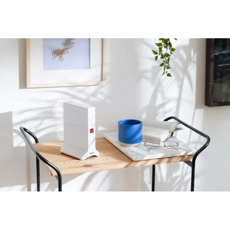 Wi‑Fi repiiter FRITZ Repeater 3000 AX Edition — kaheribaline 2,4/5 GHz, Wi‑Fi 6 (802.11ax), kuni 2400 Mbps, Gigabit Ethernet