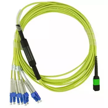 BlueOptics CBL-MPO12-4LC-SMF-5M-BO InfiniBand fiiberoptiline kaabel MPO 4x LC 5m