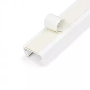 StarTech.com täis kaablikanal kleepuva teibi ja kattega, 3/4 tolli(19mm)L x 3/8 tolli(11mm)K - 3jalga(1m) pikkus, PVC võrgu-/toitejuhtme peitja/seinajuhtmerenn, max 6 kaablit, UL loetletud