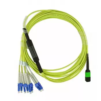 BlueOptics CBL-MPO12-4LC-SMF-1M InfiniBand fiiberoptiline kaabel MPO 4x LC 1m