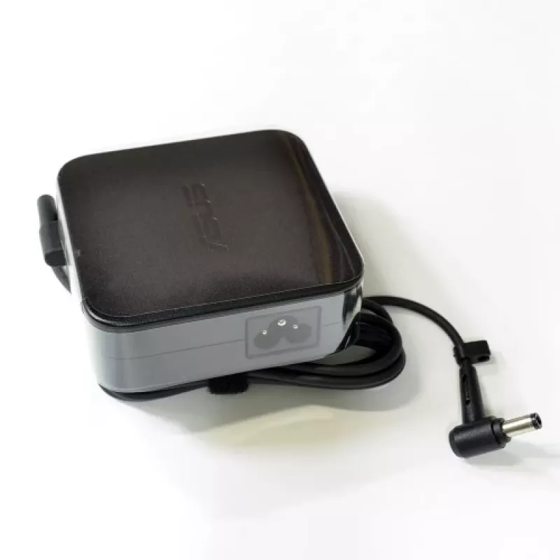 ASUS 0A001-00055100 toiteadapter/inverter Siseruumides 90 W Must