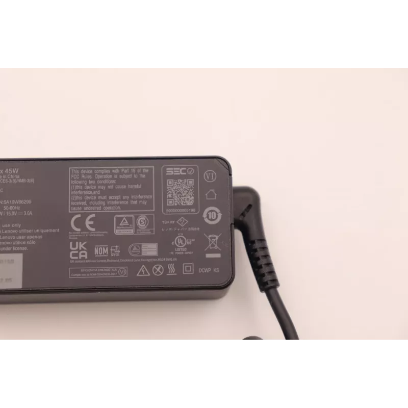 Lenovo 5A10W86299 vahelduvvooluadapter/muundur Sisetingimustesse 45 W Must