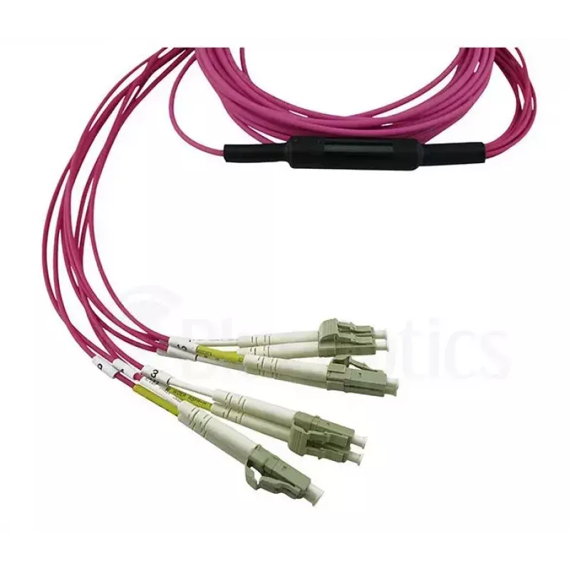 BlueOptics CBL-MPO12-4LC-OM4-5M-BO InfiniBand fiiberoptiline kaabel 4x LC MPO 5m