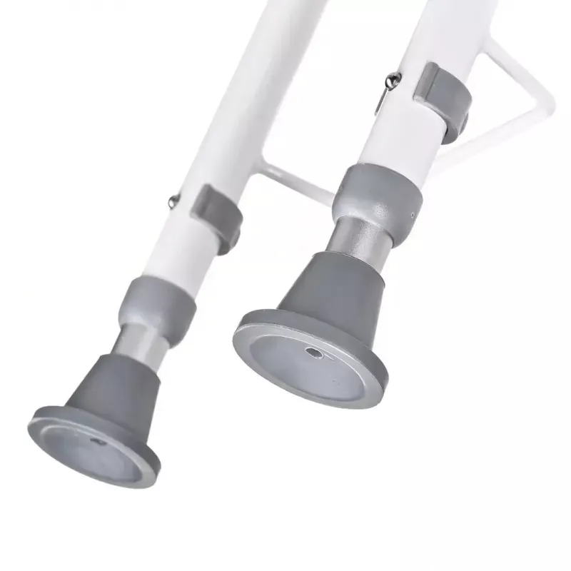 Seinale kinnitatav kokkupandav dušitool ActionMed KP600AM — valge, ergonoomiline iste, reguleeritavad libisemiskindlad jalad, 3 kg