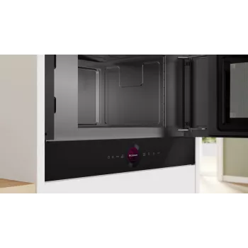 Bosch Serie 8 BFR7221B1 mikrolaineahi Must Solo-mikrolaineahi Sisseehitatav 21 L 900 W