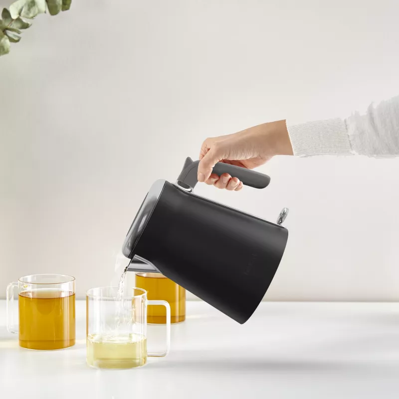 Elektriline veekeetja Tefal KI6668E0 — 1,7 L, 2400 W, roostevabast terasest korpus, must