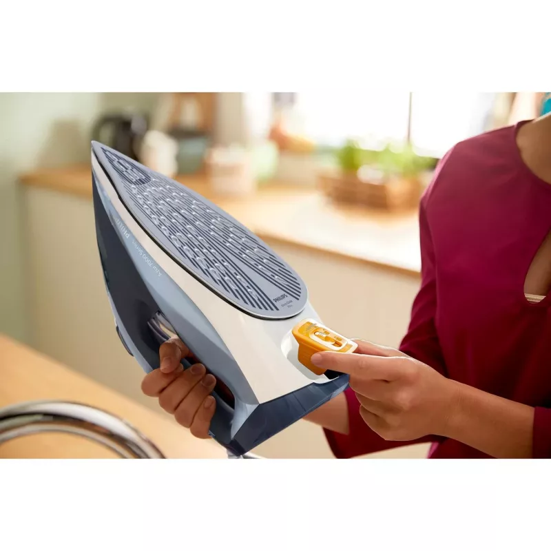 Aurutriikraud Philips DST7020/20 — 2800 W, SteamGlide Plus tallaga, 50 g/min pidev, 250 g/min võimendus, 0,3 L paak, sinine