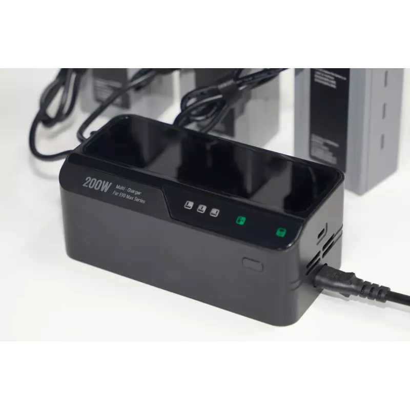 Laadija Autel mitmiklaadija EVO Max seeriale mudel 102002545 — 3-akuline, USB-C, 120 W laadimisvõimsus, 100–240 V sisend