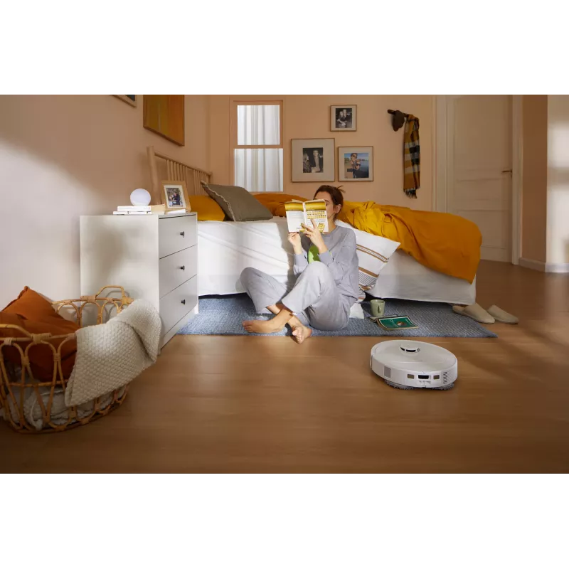 Robot vacuum cleaner Roborock Qrevo C Pro — valge, 0,325 L tolmukott, 180 min tööaeg, Li-Ion 5200 mAh, ümara kujuga