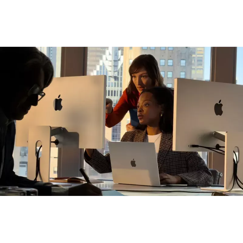 Monitor Apple Studio Display 27 tolli 5K (5120×2880) LED, standardklaas, VESA kinnitus, hõbedane