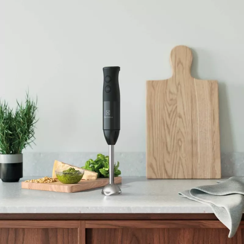 Electrolux E3HB1-4GG 0,6 L saumikser 400 W Must