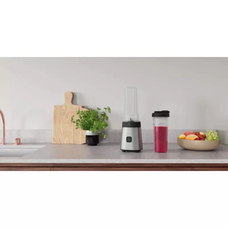 Electrolux Create 3 E3SB1-4ST spordiblender, 300 W