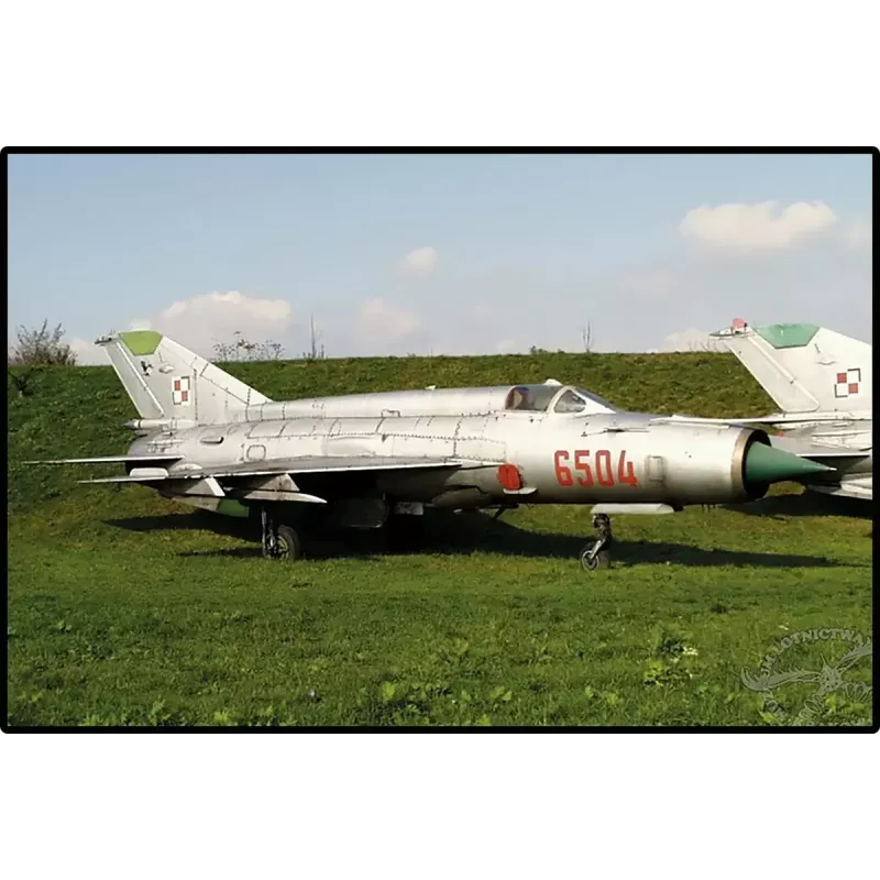 Ehitusklotsid Cobi Mig-21 MF 381 klotsi komplekt — ehitusmänguasi mudel