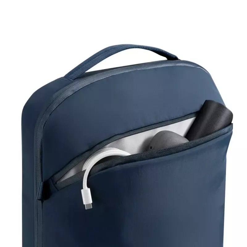 Seljakott XDDESIGN Air Backpack NAVY P706.3225 — 15 L, mahutab kuni 15,6 tolli (39,6 cm) sülearvuteid, lukustatav pealiugur