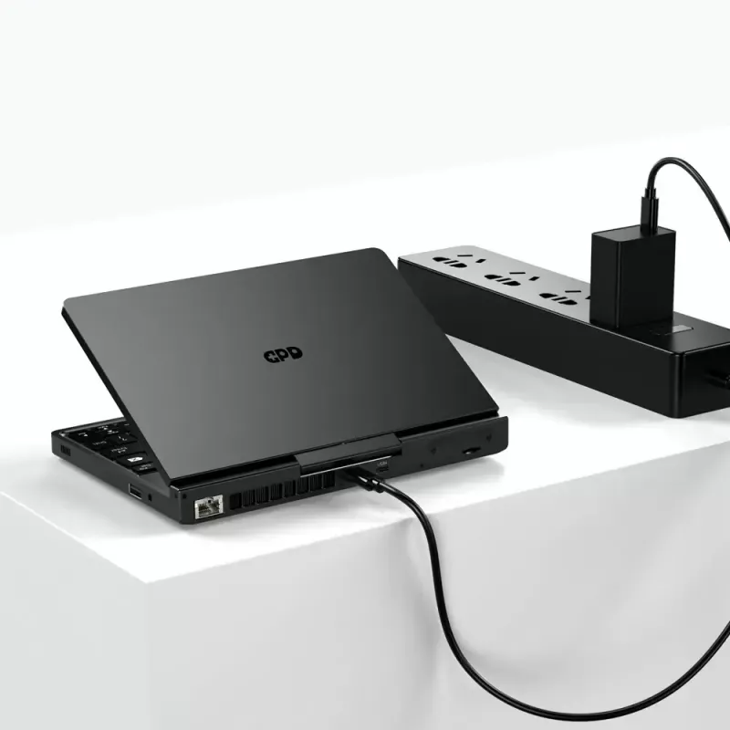 GPD Pocket 4 sülearvuti — AMD Ryzen 7 8840U, 8 tolli WQXGA 2560×1600 144 Hz puutefunktsiooniga, 16 GB DDR5, 1 TB NVMe, Radeon 780M, Windows 11, LAN, sõrmejäljelugeja, grafiit