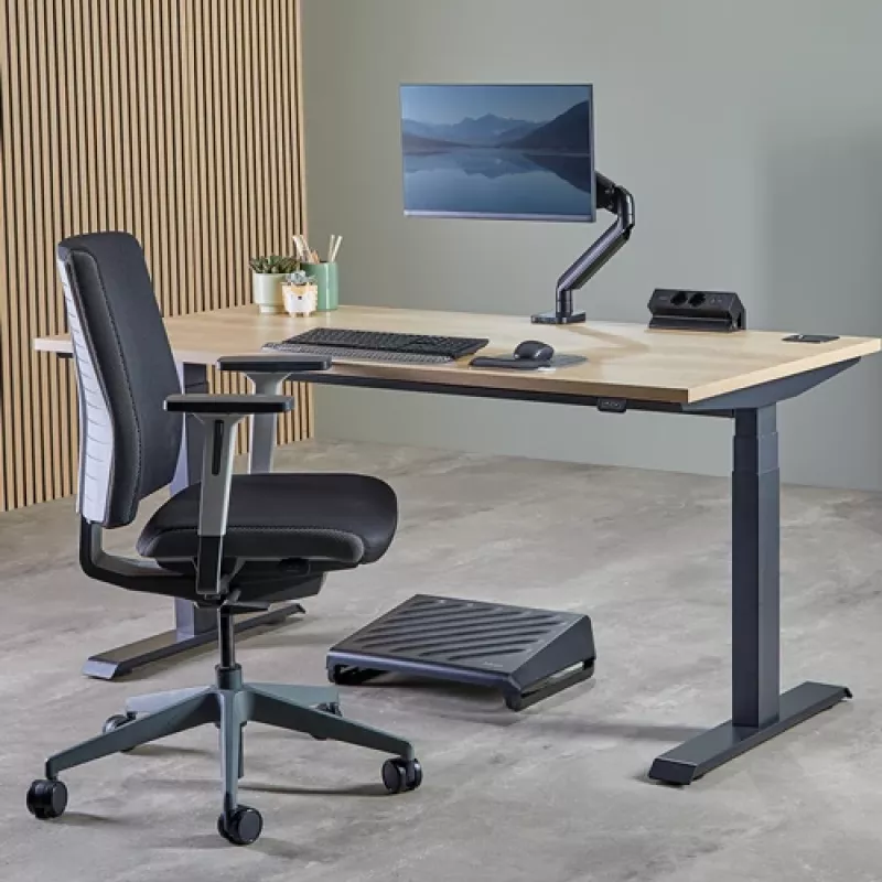Fellowes 100137182 pikendusjuhe 2 m 2 vahelduvvoolupesa Siseruumides Must
