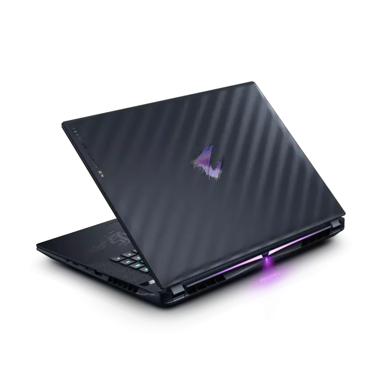 Sülearvuti Gigabyte AORUS Master 18 BZH Ultra 9 275HX 32 GB 2 TB W11 Pro RTX 5090 240 Hz