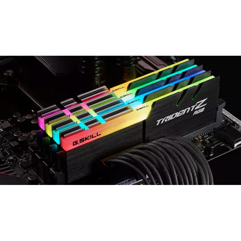 DIMM 32 GB DDR4-4000 (4x 8 GB) Quad-Kit (schwarz, F4-4000C18Q-32GTZRB, Trident Z RGB, INTEL XMP)