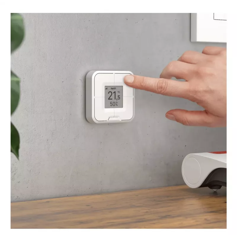 Seinale paigaldatav juhtmevaba nutikas kontroller FRITZ Smart Control 440 — Valge, 69×69×18 mm