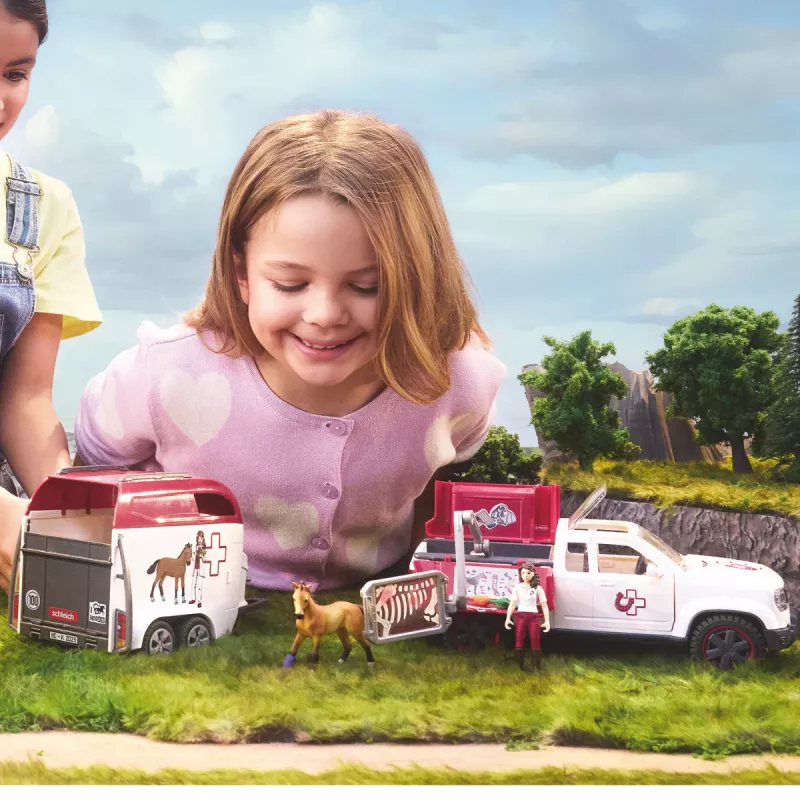 schleich HORSE CLUB Mobiilne loomaarst koos haagisega, Loom, Hobused, 5 a, Mitmevärviline