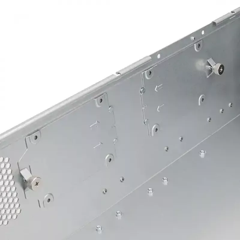 SILVERSTONE SST-RM31 raamiserveri korpus — raami vormitegur, tugi SFX/SFX-L toiteplokkidele, 2×3,5-tollist + 2×2,5-tollist pesa, USB 3.2 Gen1