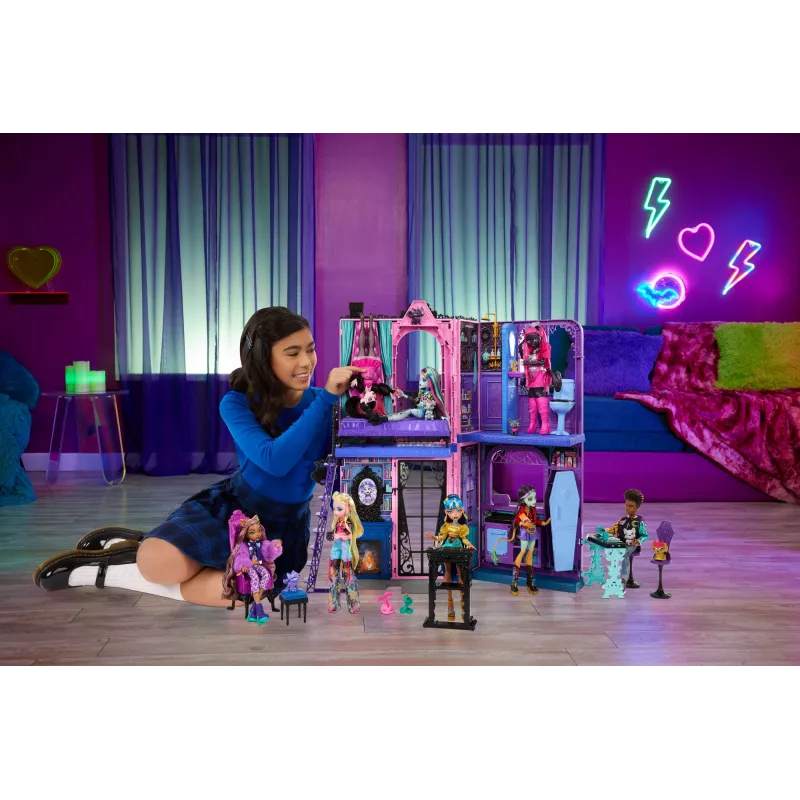 Monster High Boo-tique Hotell Nukumaja, kus igas toas peitub õudseid üllatusi ja kaasas 13+ tarvikut