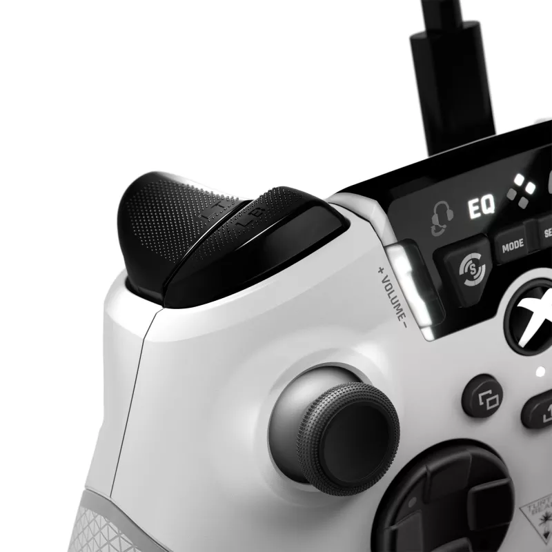 Turtle Beach Recon must, hall, valge USB-mängupult PC, Xbox, Xbox One, Xbox Series S, Xbox Series X