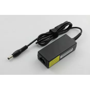 CoreParts MBA1300 toiteadapter/inverter siseruumidesse 40 W must