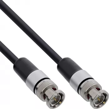 VGA-kaabel InLine 10807S — monitori/arvuti videokaabel, kompaktsete pistikute mõõtmetega 15×15 mm, kaal 0,552 kg