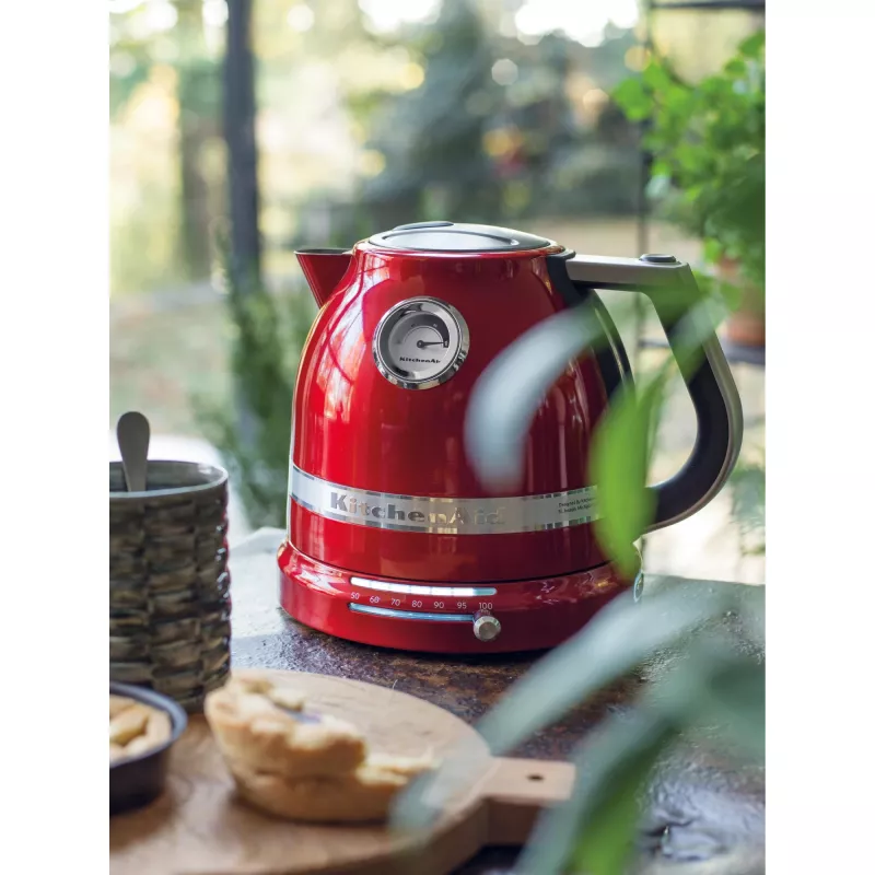 KitchenAid 5KEK1522ECA elektriline veekeetja 1,5 L 2400 W Punane