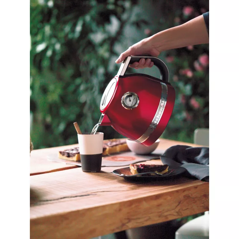KitchenAid 5KEK1522ECA elektriline veekeetja 1,5 L 2400 W Punane