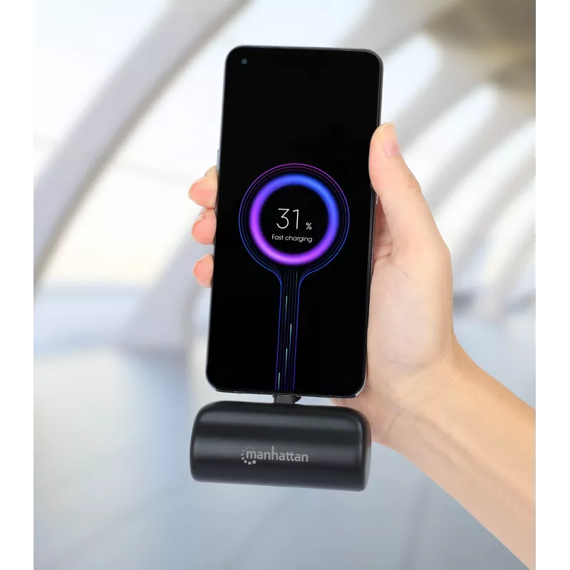 Manhattan akupank integreeritud USB-C pistikuga, 5000 mAh, kuni 20W väljund, tugijalg kasutamiseks laadimistelefonihoidjana, must, üheaastane garantii