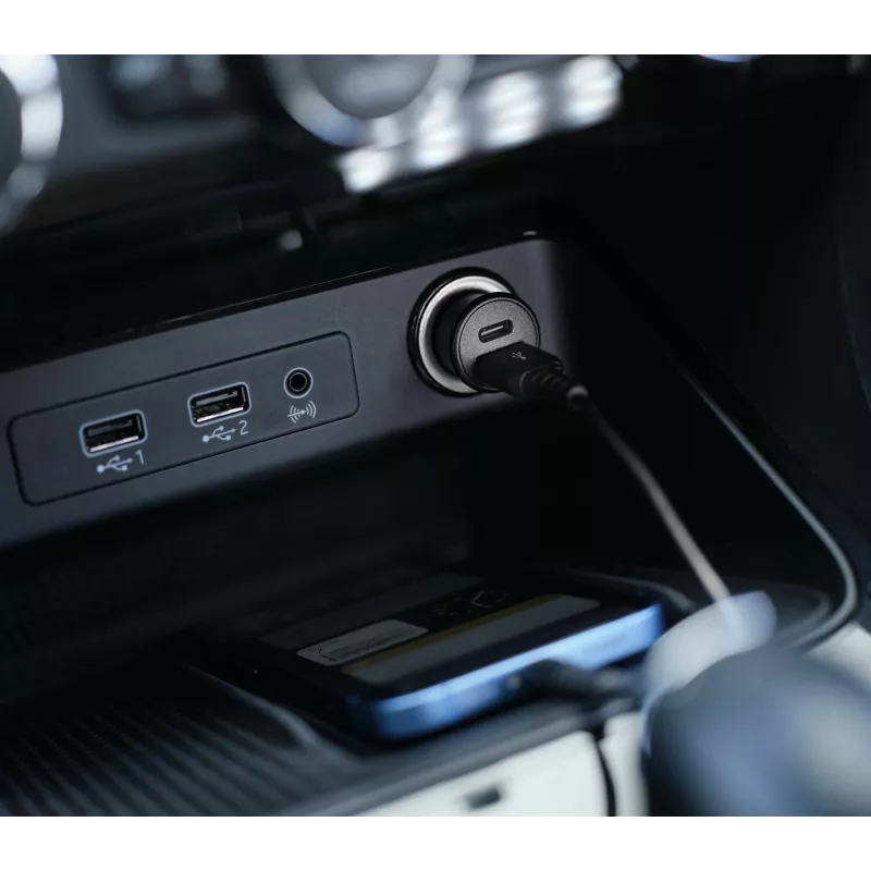 Sigaretisüütaja TRUST Maxo Universal Must Kiirlaadimine Auto 12-24V