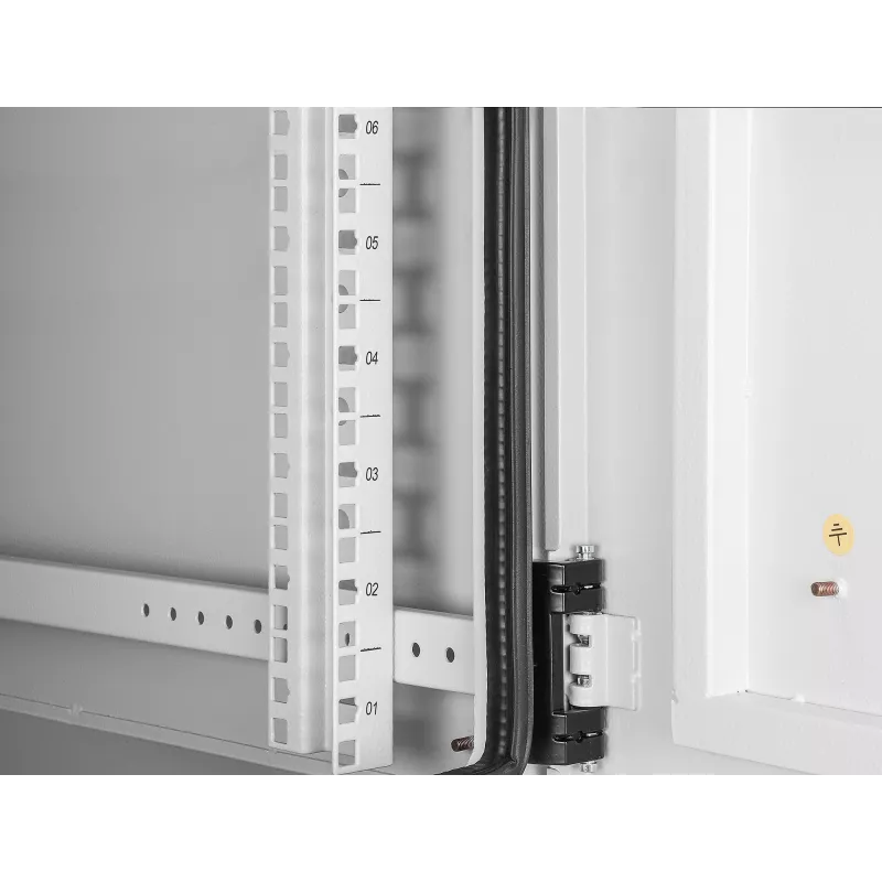 Intellinet Industrial IP55 19-tolline seinakinnituskapp integreeritud ventilaatoritega, 9U 600 mm sügavus, katusepaigaldatav kahe ventilaatoriga ventilatsiooniseade, tolmuja veekindel korpus, kokkupandud, helehall RAL7035