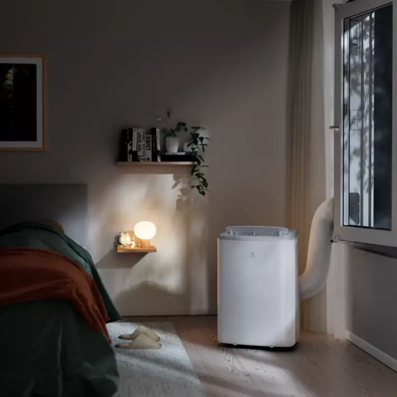 Electrolux EXP34U339HW kaasaskantav konditsioneer 64 dB valge
