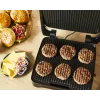 Kontaktgrill Tefal Inicio Adjust GC272D10 mittenakkuvate plaatide ja reguleeritava temperatuuriga
