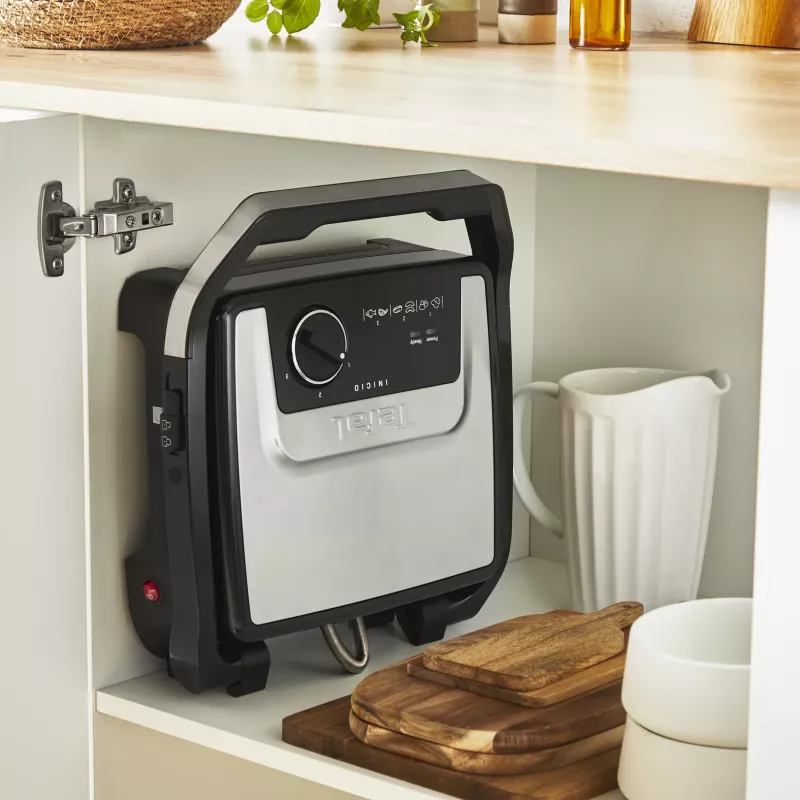 Kontaktgrill Tefal Inicio Adjust GC272D10 mittenakkuvate plaatide ja reguleeritava temperatuuriga
